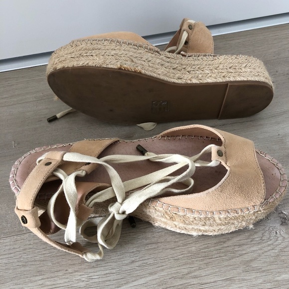 ❤️ CLEARANCE ❤️ Leather espadrilles by Kurt Geiger - Picture 4 of 4